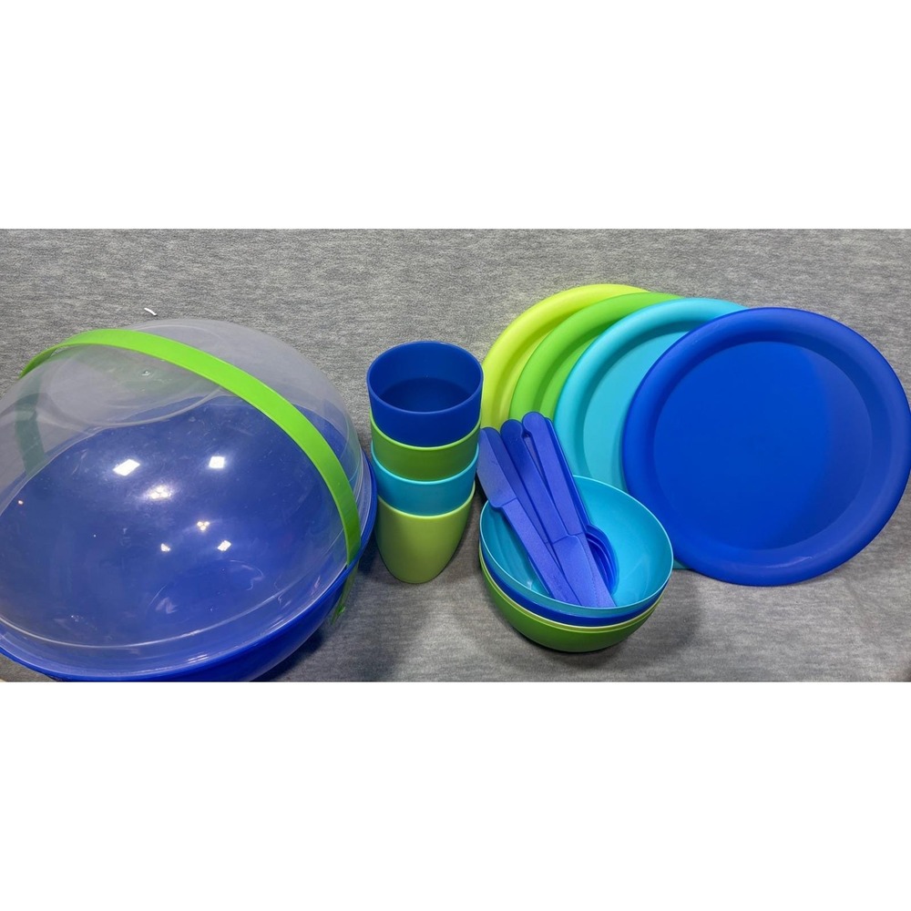 Vtg‎ Martha Stewart 26 Pc Picnic Set Blue Green Plates Bowls Cups Cutlery  Case